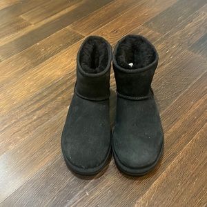Ugg classic mini IIs